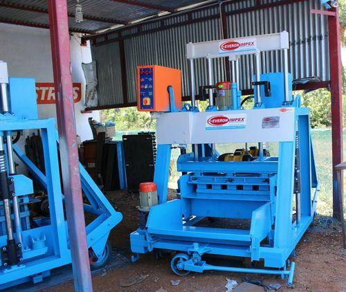 Heavy Duty Solid Block Making Machine