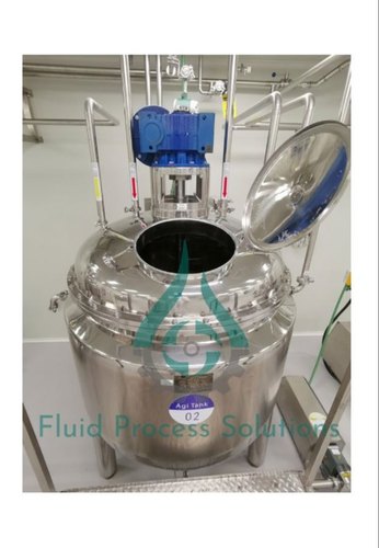 Mixing tanks