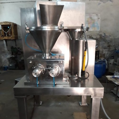  Roll Compactor Machine