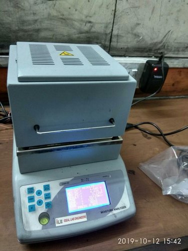 Plastic Moisture Analyzer