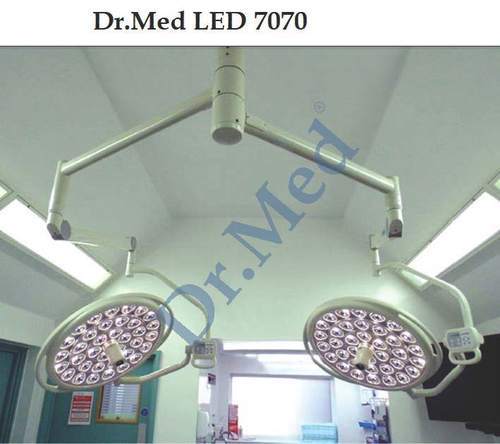  Surgical Light