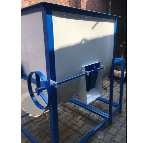 Feed Mixer Machine