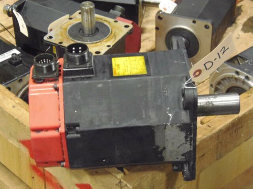  SERVO MOTOR 