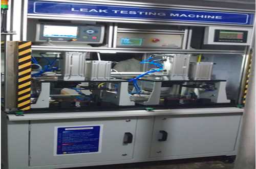 Automatic Air Leak Testing Machine