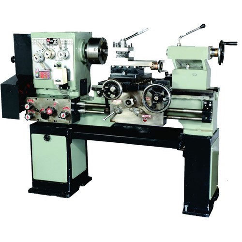 Horizontal Gear Head Lathe Machine