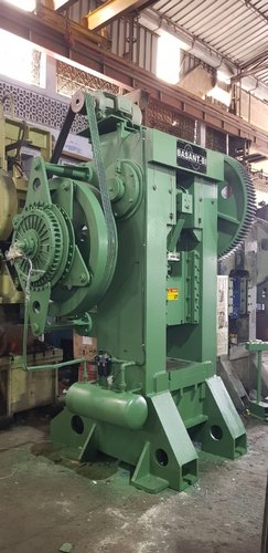 Heavy Duty 300 Tons Pillar Type Power Press