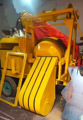 Lift mixture machine