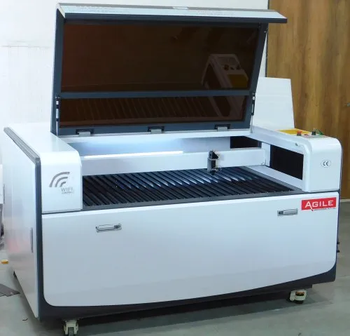 Laser Engraving and Cutting Machine