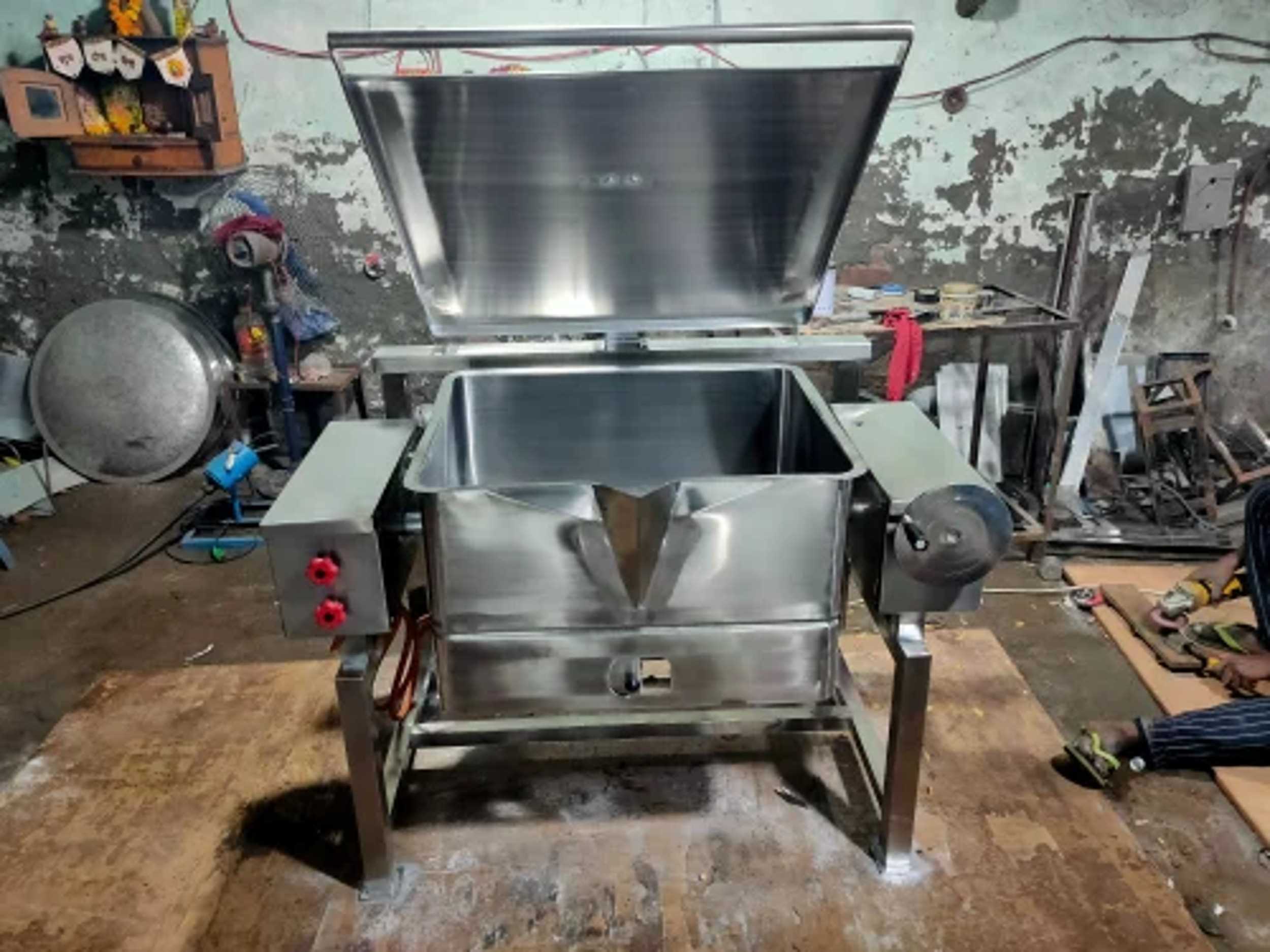 Stainless Steel Tilting Braising Pan