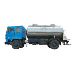 Road milk tanker
