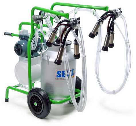 Mobile milking machine