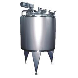 Stainless steel milk storage tanks