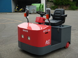 Electric tow truck