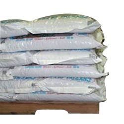 Zinc dross reducing flux