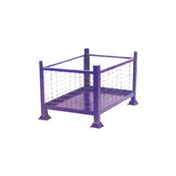 Metal Pallet With Wire Net Box
