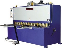 HYDRAULIC CUTTING MACHINE