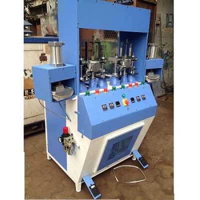 Toe Molding Machine
