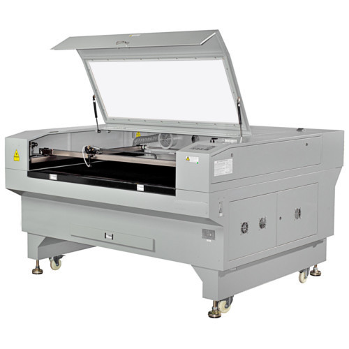CO2 LASER CUTTING MACHINE