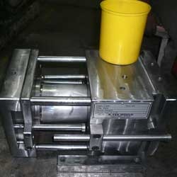 INDUSTRIAL PLASTIC INJECTION MOULDING DIES