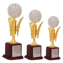 B 21111 Brass Trophies
