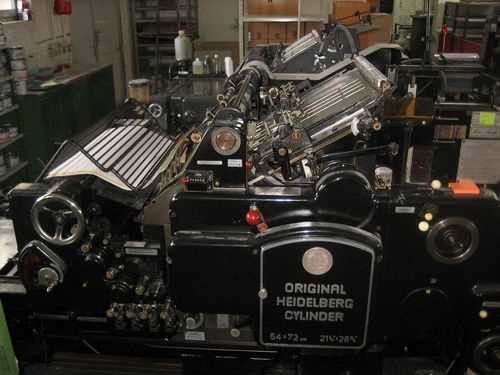 AUTOMATIC DIE CUTTING MACHINES