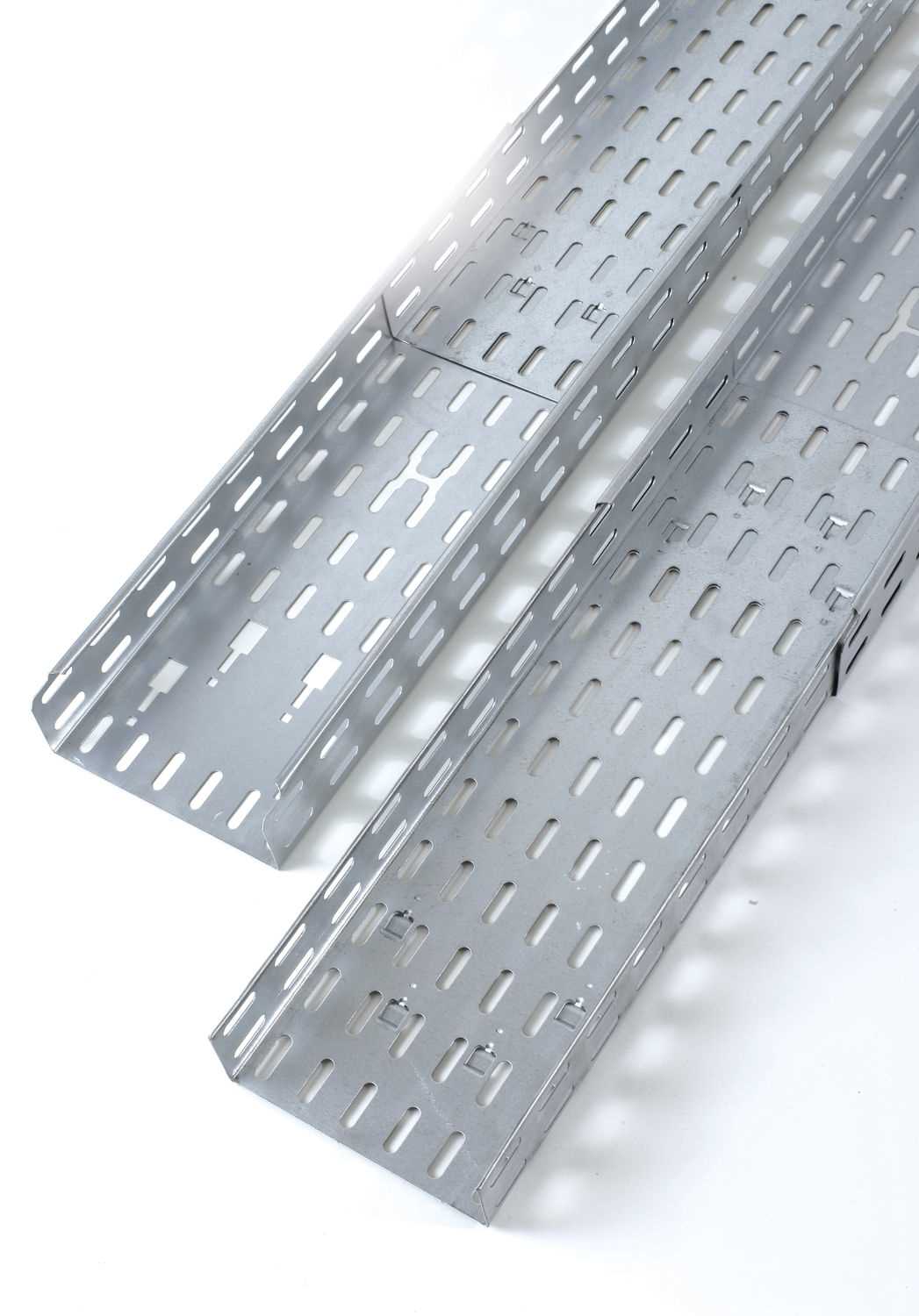  Cable Trays 
