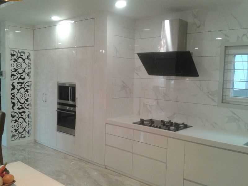 Acrylic kitchen and Crockery