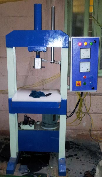 Single Die Hydraulic Machines